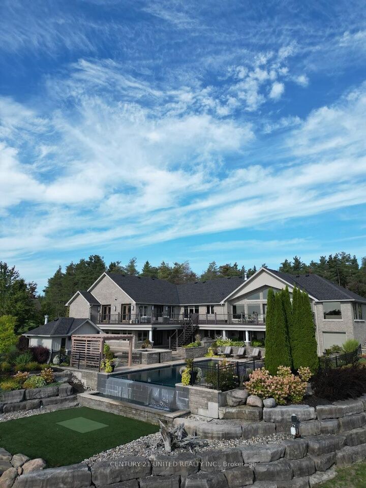 7 Maplehill Drive — photo 1