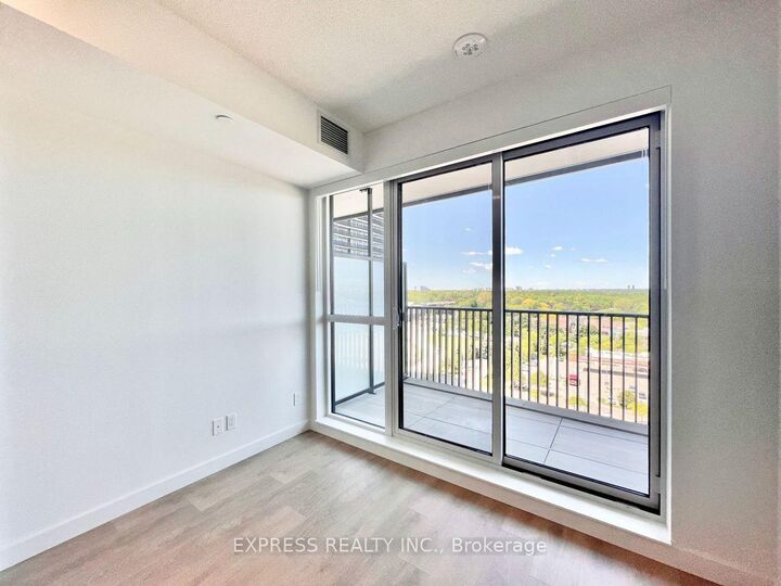 Property Photo: 68 Esther Shiner Boulevard 1008 ON M2K 0J6