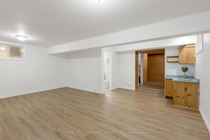 Property Photo: 367 Havendale Crescent ON N2T 2T4