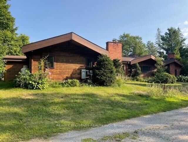 Property Photo:  213 Connemara Lane  ON K0J 2R0 