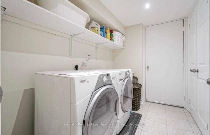 Property Photo: 42 Crystalview Crescent #Lower ON L6P 2R7