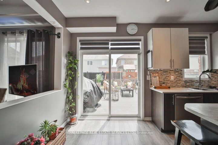 Property Photo: 15 McAllistar Drive ON L0R 1C0