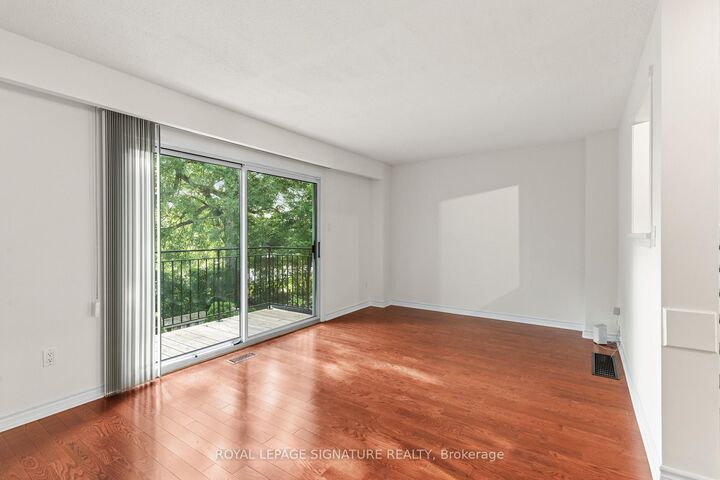 Property Photo: 580 Eyer Drive 42 ON L1W 3B7