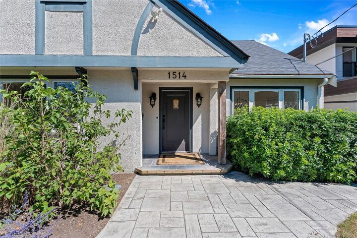 Property Photo: 1514 Shorncliffe Rd BC V8P 2T4