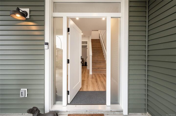 Property Photo: 940 Craig Rd BC V9G 2C4