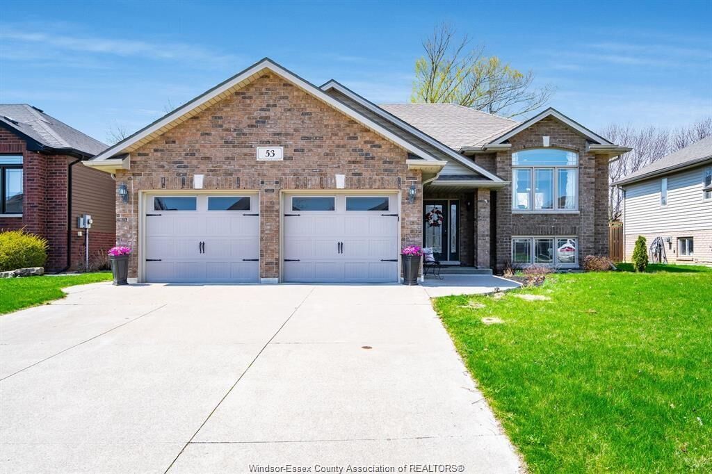 Property Photo: 53 Antonio ON N8H 5P8
