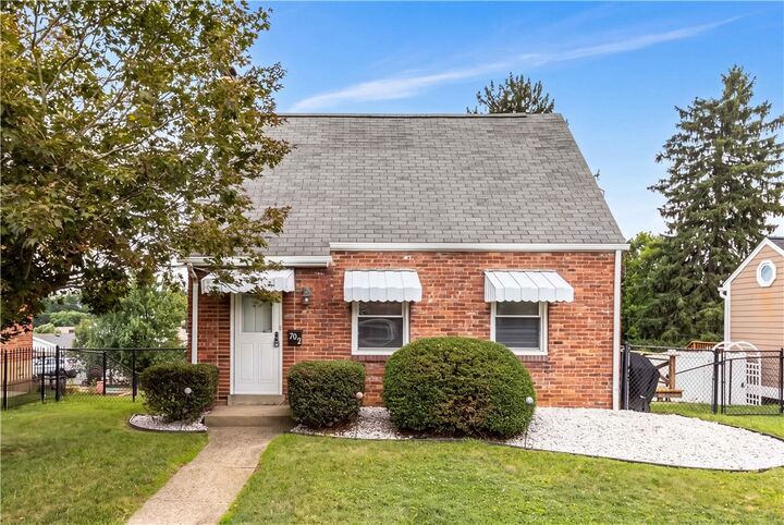 Property Photo:  502 Lincoln Avenue  PA 15106 