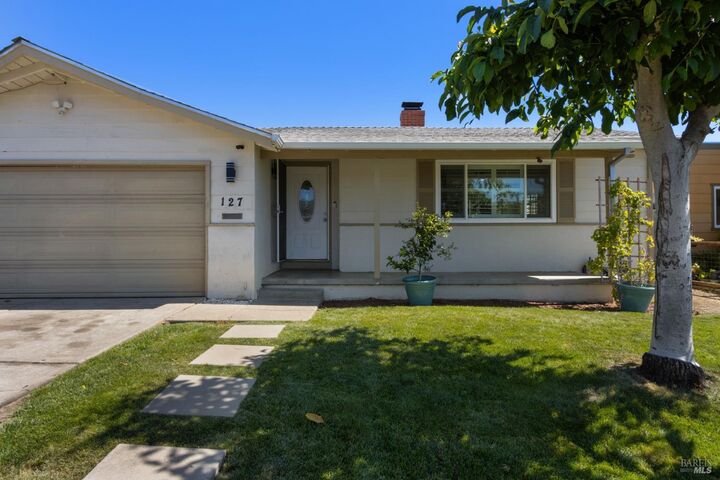 Property Photo:  127 Whitecliff Drive  CA 94589 