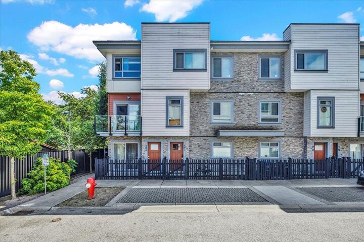 13328 96 Avenue 22 — photo 1