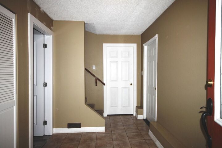 Property Photo: 18222 58B Avenue BC V3S 5V9
