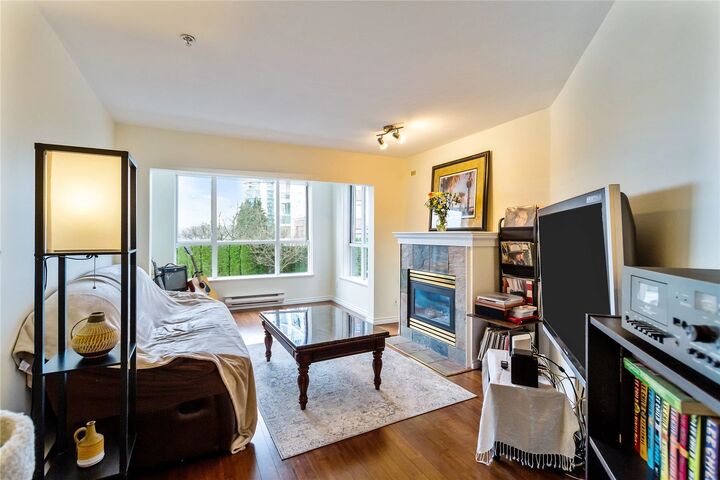 155 E 3rd Street 204 — photo 1