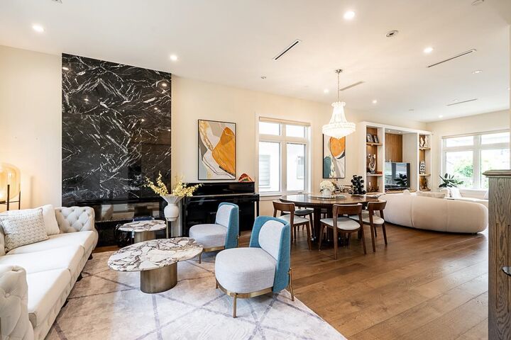 Property Photo: 152 W 48th Avenue BC V5Y 2Y7