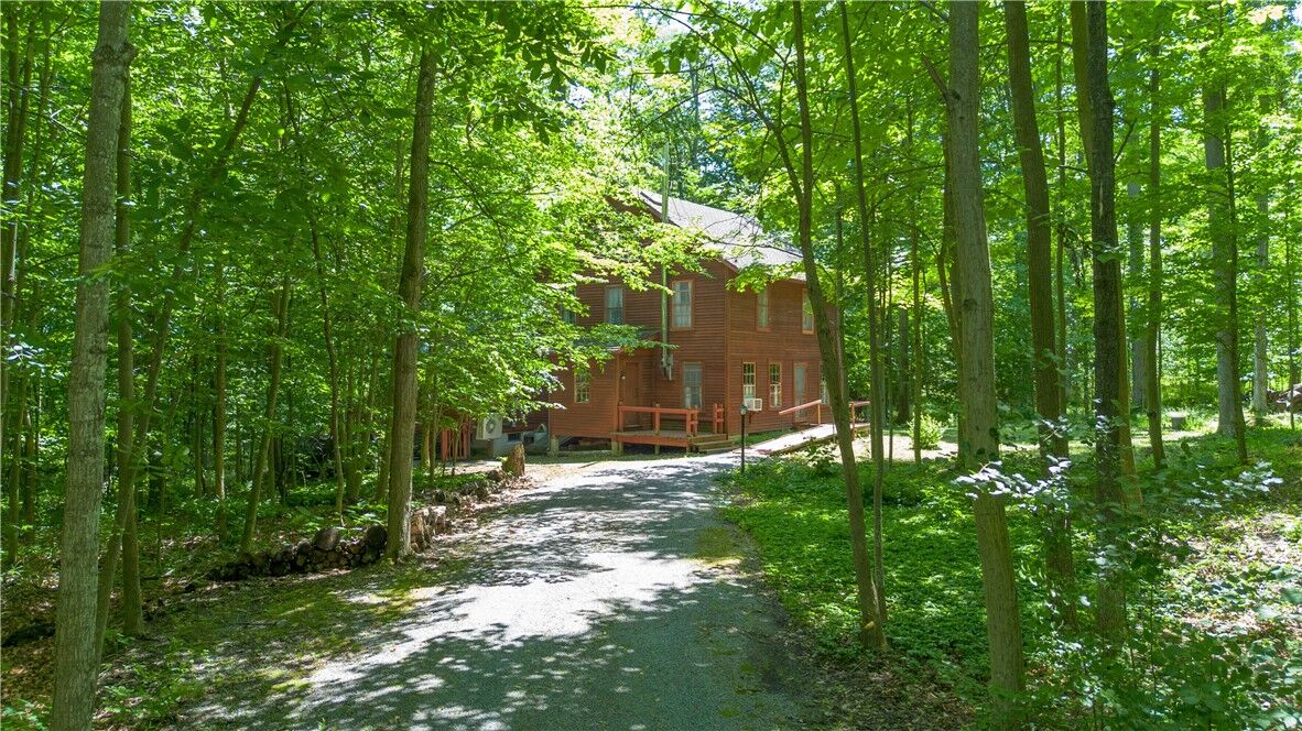 Property Photo:  4107 Braewood Lane  NY 14456 