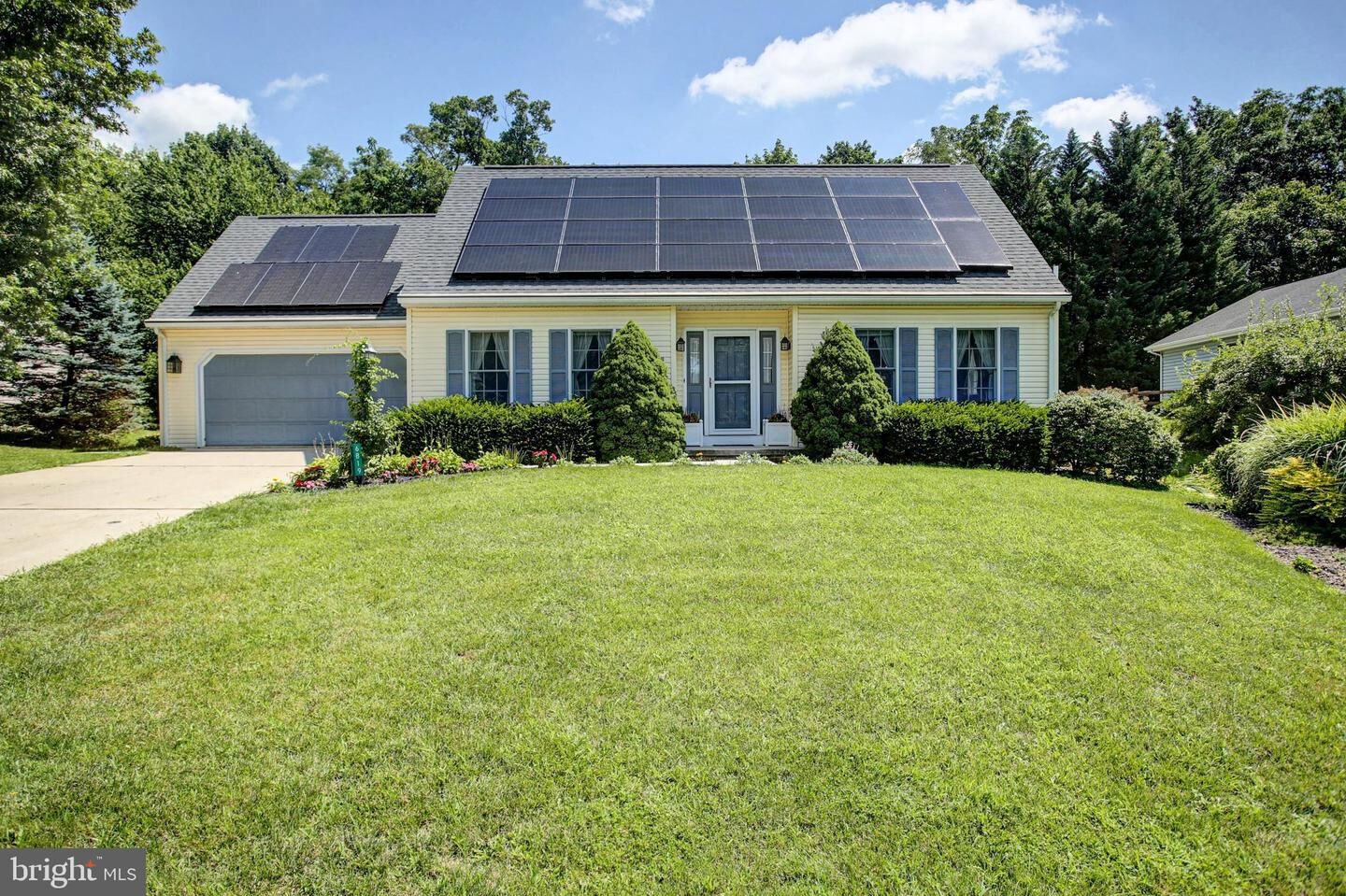 Property Photo:  6819 Fairway Drive E  PA 17222 