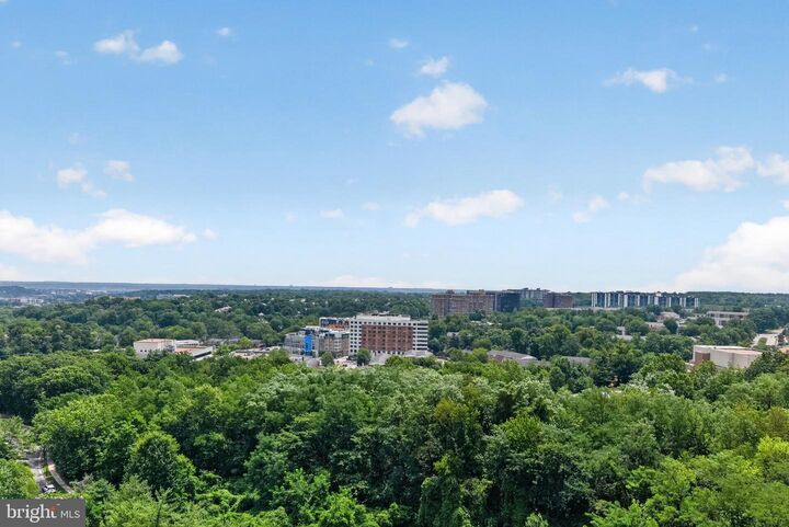 Property Photo:  3705 S George Mason Drive 1407-S  VA 22041 