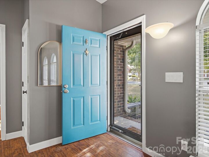 Property Photo: 127 W Bank Drive NC 28214