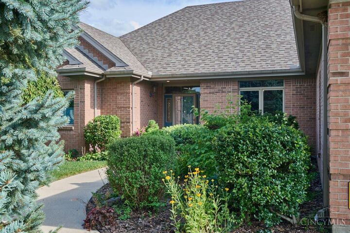 Property Photo: 516 Cheyenne Court OH 45177