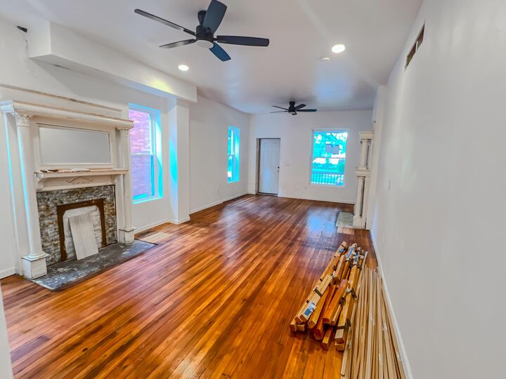 Property Photo: 250-252 N Monroe Avenue OH 43203
