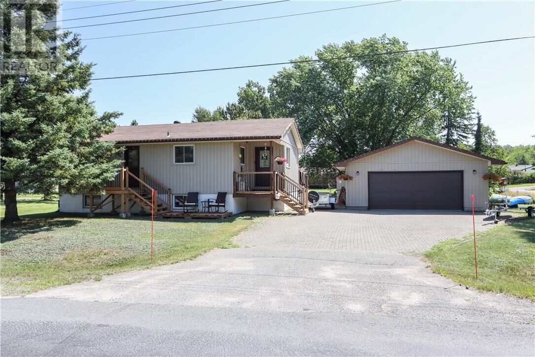 Property Photo: 3140 Elm Street ON P3N 1E9