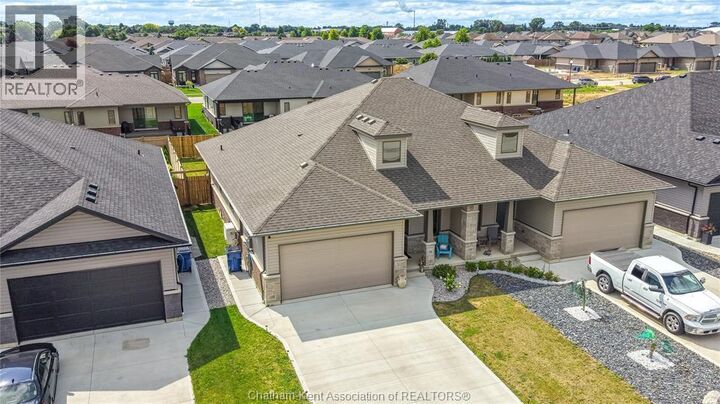Property Photo: 116 Brighton Place ON N7L 0G7