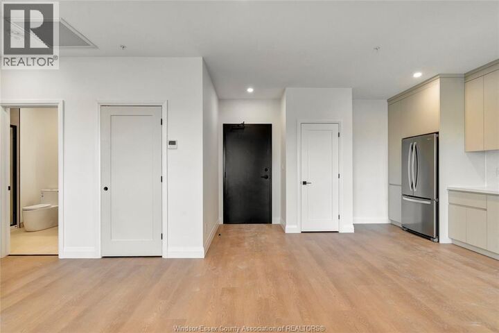 Property Photo: 4400 Laurier Parkway 525 ON N9H 0P9