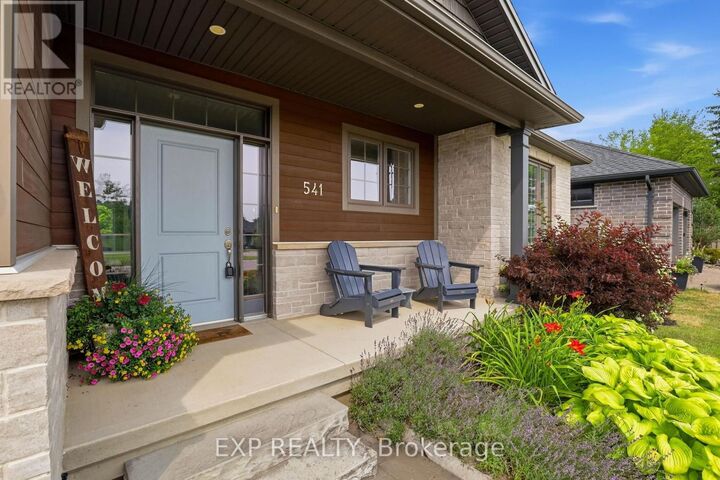 Property Photo: 541 Bennett Crescent ON N0L 1W0