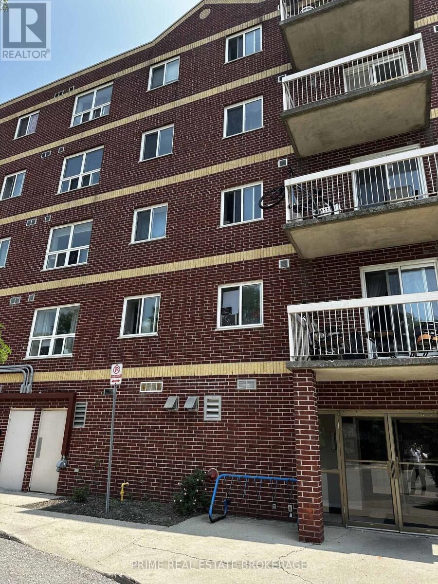 Property Photo: 626 First Street 204 ON N5V 2A2