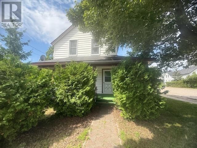 37 Hawkins St — photo 1