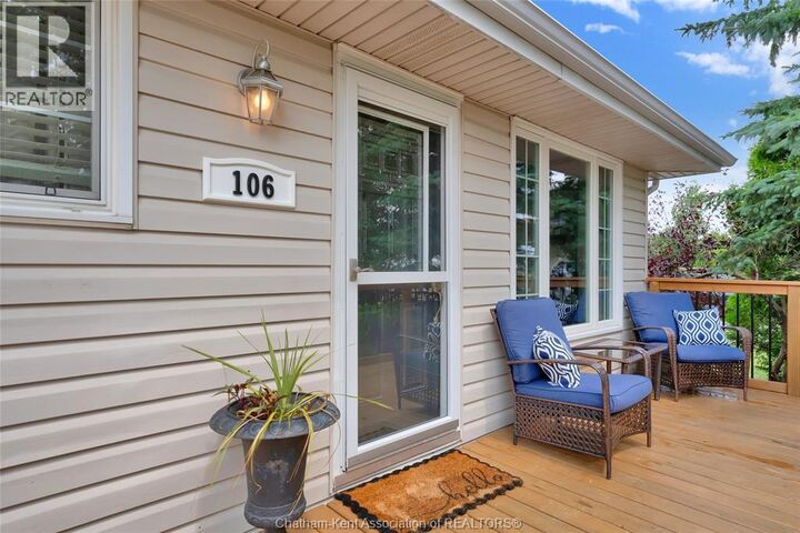 Property Photo: 106 Canal Street East ON N0P 2L0
