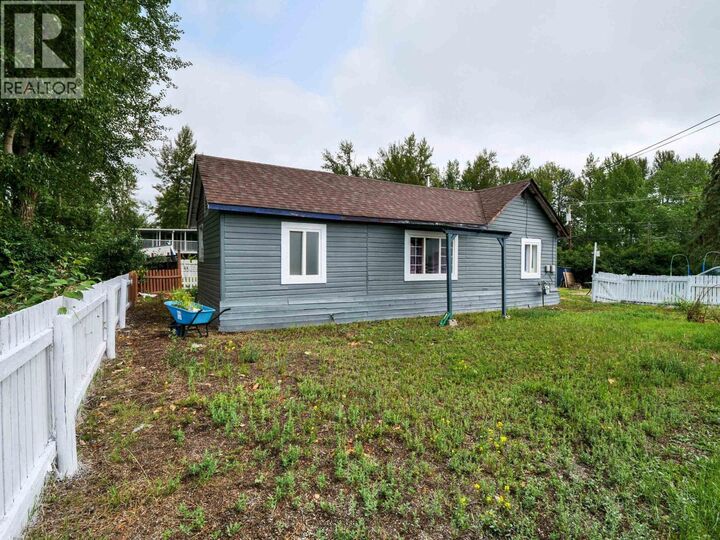 Property Photo: 201 Lewis Drive BC V2J 1J9