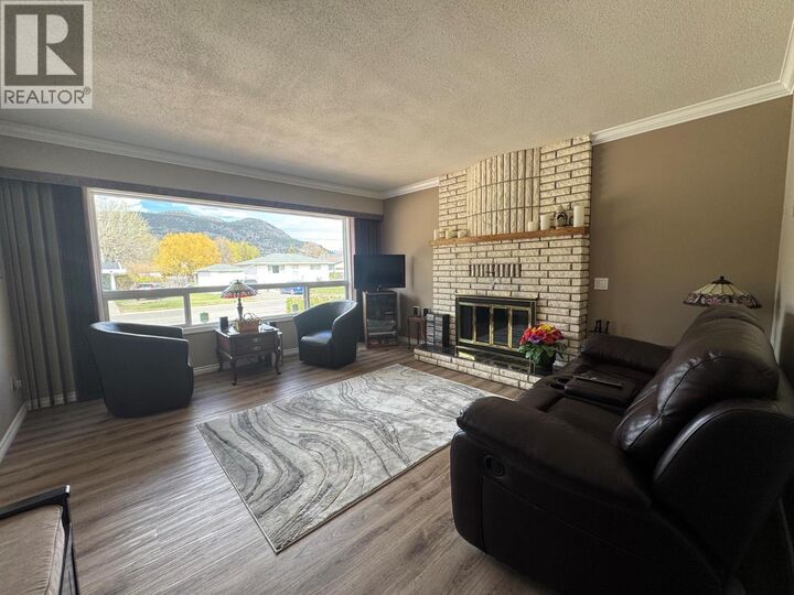 Photo de la propriété:  2176 Merritt Avenue  BC V1K 1B8 