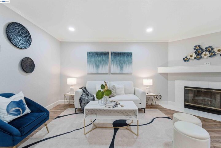Property Photo: 4664 Devonshire Cmn CA 94536