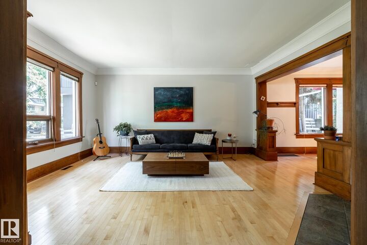 10024 147 Street NW — photo 1