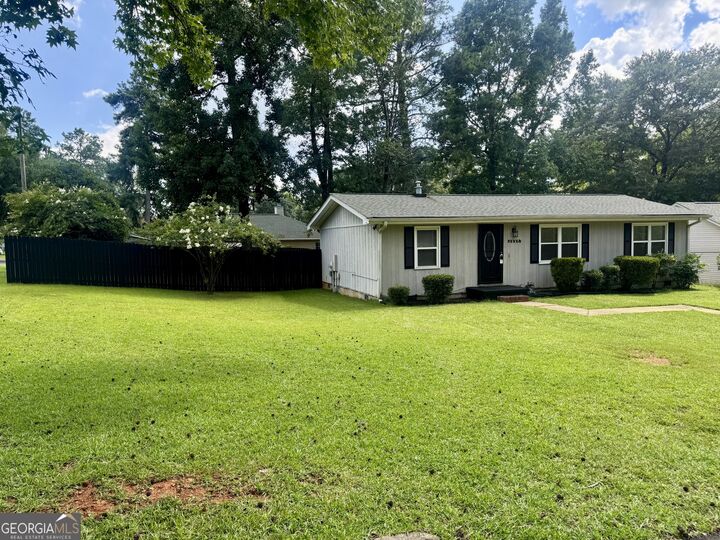 Property Photo:  7 Sherwood Loop  GA 30253 