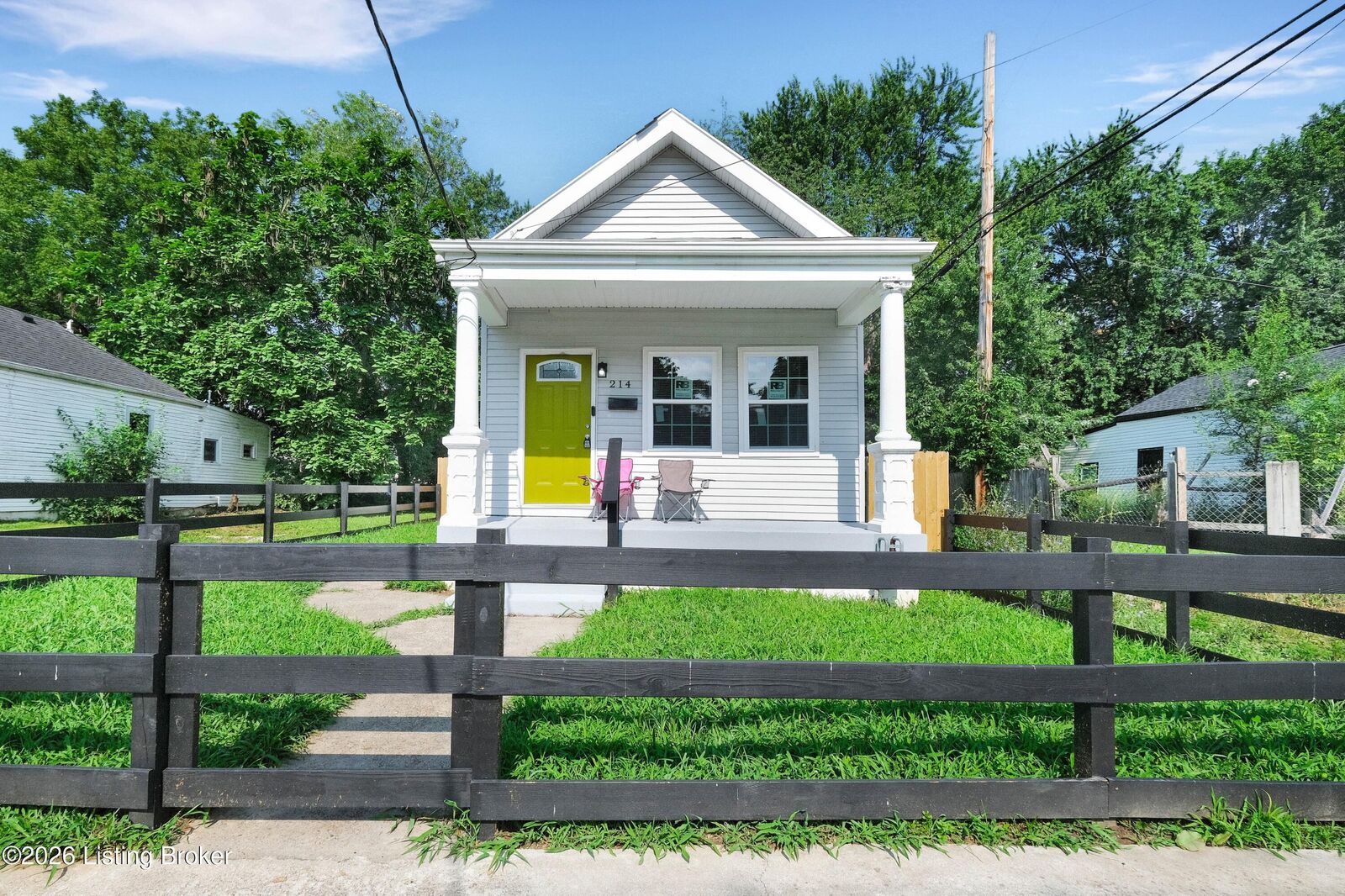Property Photo: 214 N 26th St KY 40212