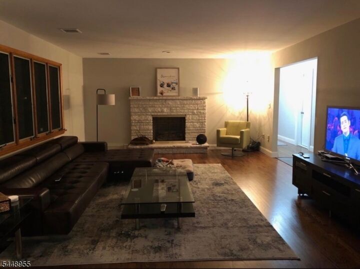 Property Photo:  333 Ratzer Rd  NJ 07470 