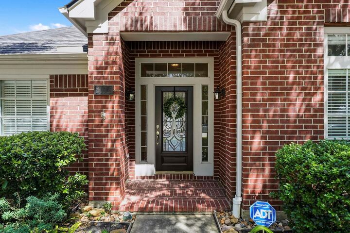 Property Photo: 2014 Verdant Valley TX 77479