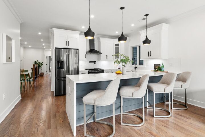 Property Photo:  204 Bowers St 1  NJ 07307 