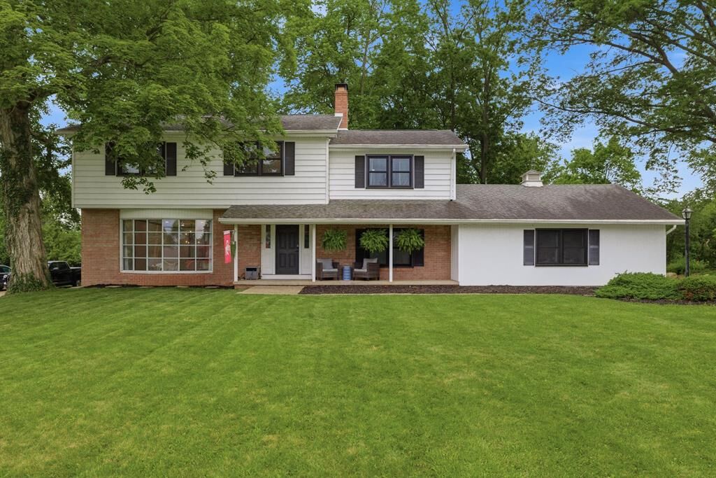 Property Photo:  807 Hillcrest Dr.  OH 44805 