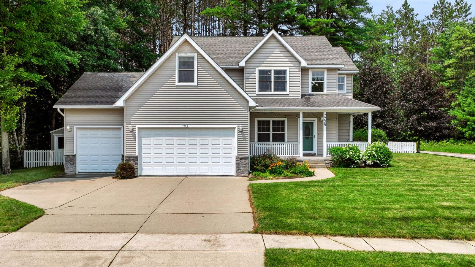 Property Photo: 7725 Mammoth Pines MI 48642