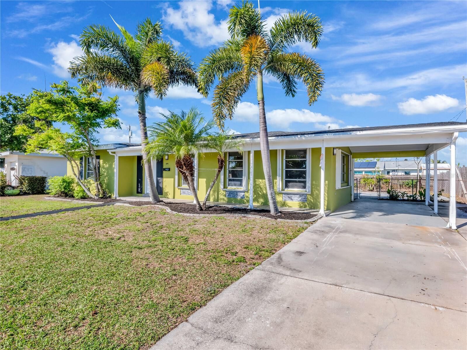 Property Photo:  640 Dalton Boulevard  FL 33952 