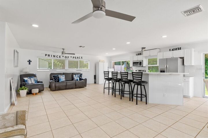 Property Photo:  18579 Robinson Avenue  FL 33948 