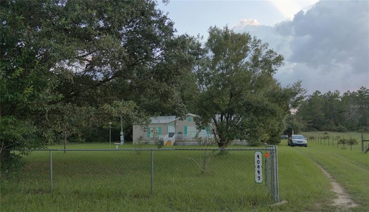 Property Photo:  40449 Holly Branch Road  FL 32736 