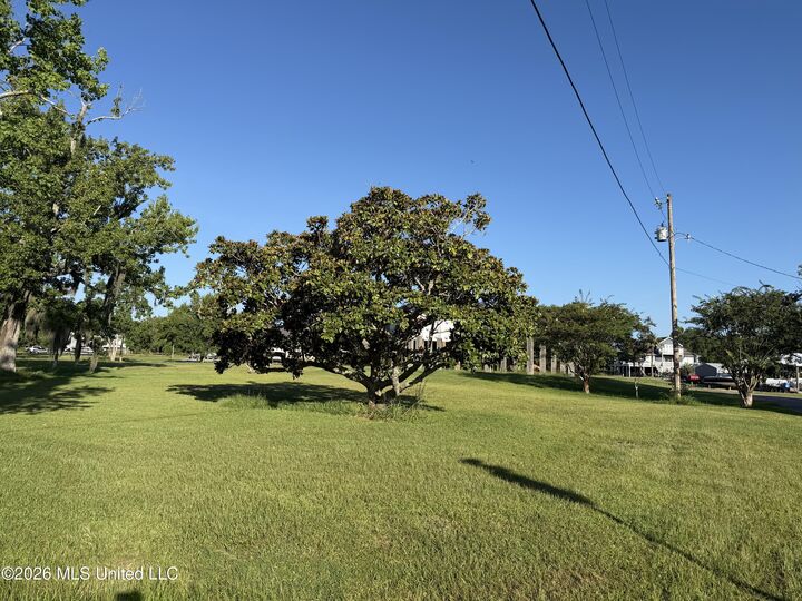 Property Photo:  10058 E Shorecrest Road  MS 39532 
