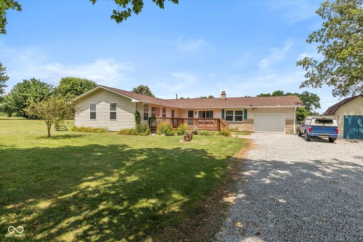 Property Photo: 1268 W 100 N IN 46131