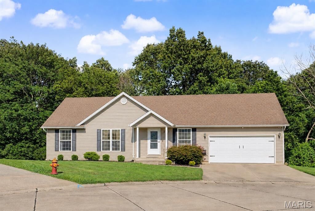 Property Photo: 2067 Par Circle MO 63755