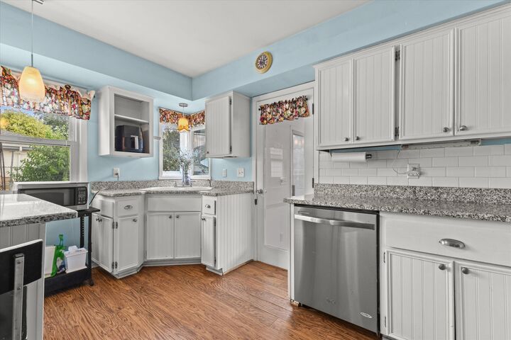 Property Photo: 4002 S 91st Pl WI 53228
