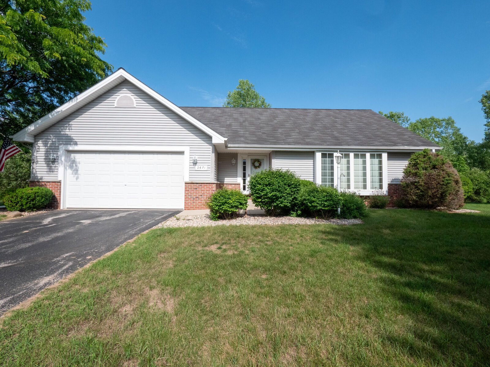Property Photo: 2671 W Wingate Ln WI 53090