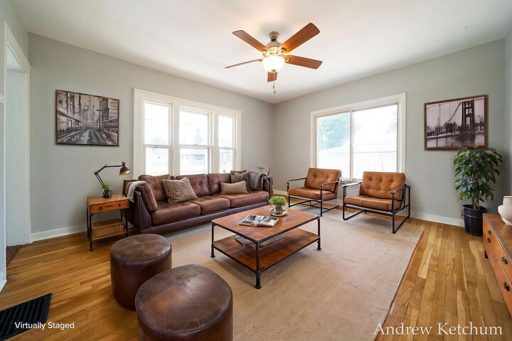Property Photo: 2402 Lamar Avenue SW MI 49519