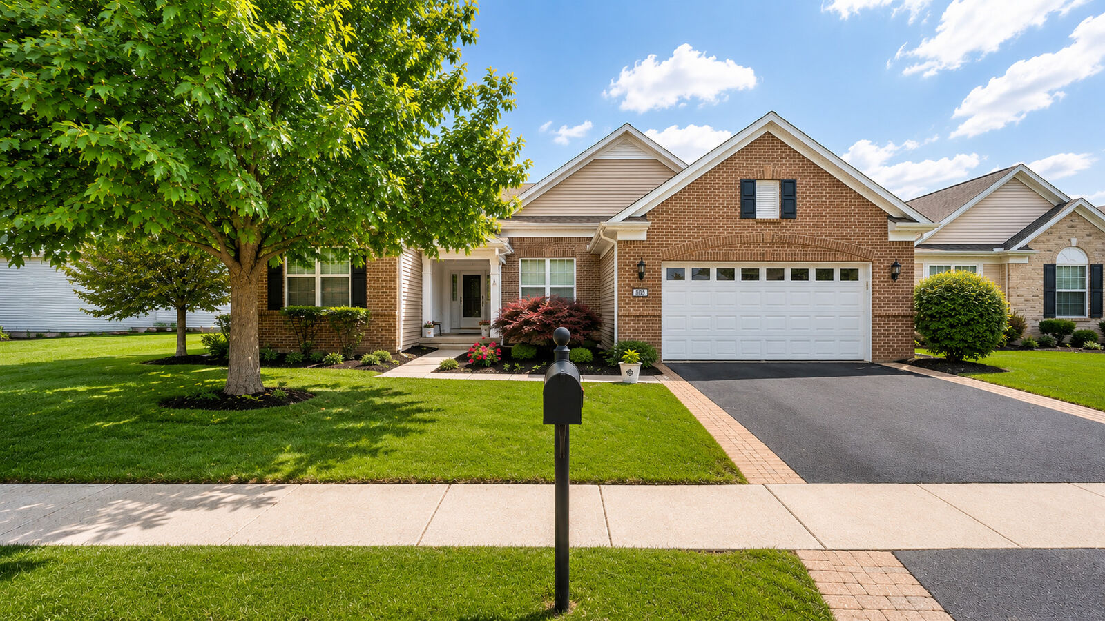 Property Photo:  803 Glory Court  IL 60404 